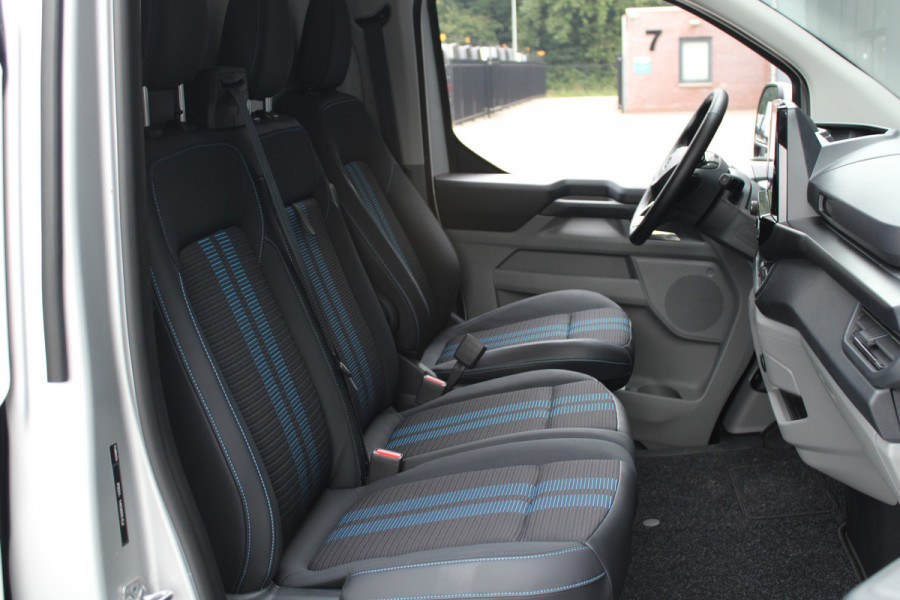 Ford Transit Custom 300 2.0 TDCI L2H1 Sport 170pk - 2x Schuifdeur - ACC - 19'' LM Velgen - 70L Tank - Navi - Camera - Stoel & Stuurverwarming - Blin