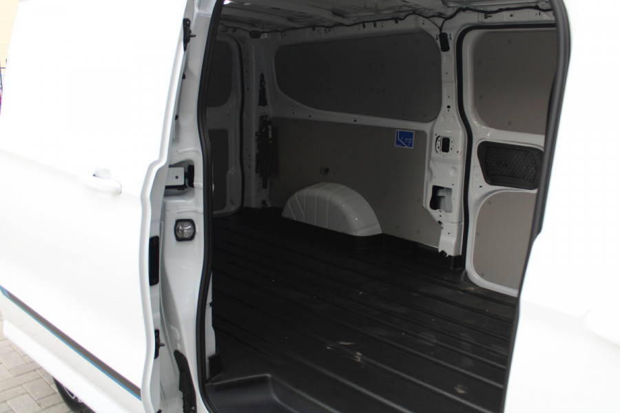Ford Transit Custom 300 2.0 TDCI L2H1 Sport 170pk - 2x Schuifdeur - Trekhaak - ACC - 19'' LM Velgen - 70L Tank - Navi - Camera - Stoel & Stuurverwar