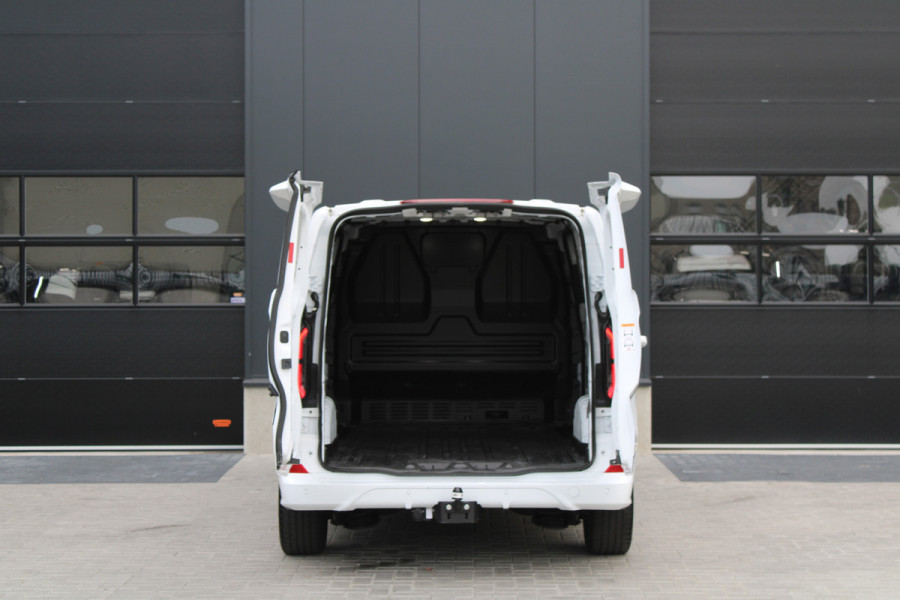 Ford Transit Custom 300 2.0 TDCI L2H1 Sport 170pk - 2x Schuifdeur - Trekhaak - ACC - 19'' LM Velgen - 70L Tank - Navi - Camera - Stoel & Stuurverwar