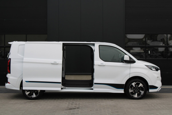 Ford Transit Custom 300 2.0 TDCI L2H1 Sport 170pk - 2x Schuifdeur - Trekhaak - ACC - 19'' LM Velgen - 70L Tank - Navi - Camera - Stoel & Stuurverwar