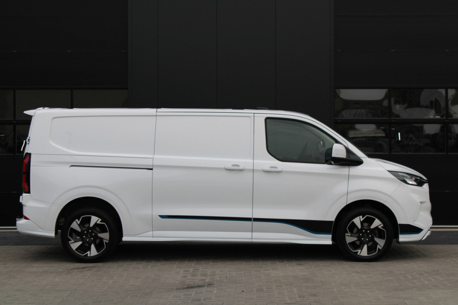 Ford Transit Custom 300 2.0 TDCI L2H1 Sport 170pk - 2x Schuifdeur - Trekhaak - ACC - 19'' LM Velgen - 70L Tank - Navi - Camera - Stoel & Stuurverwar