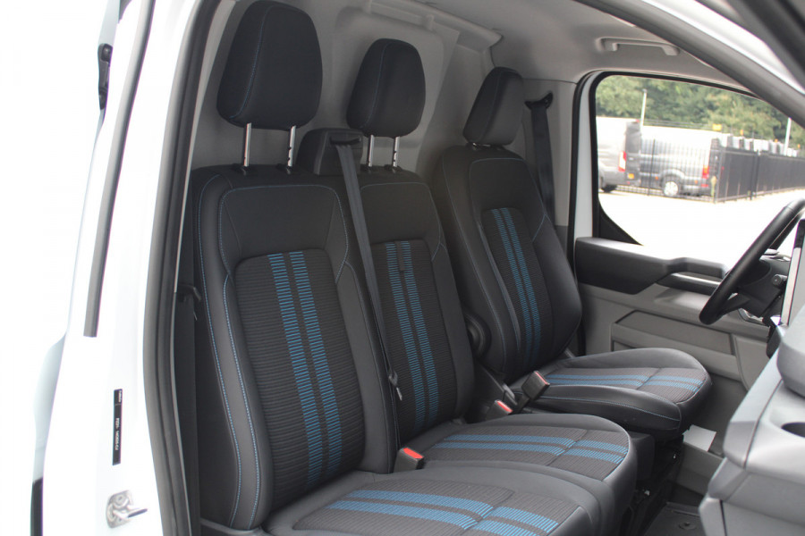 Ford Transit Custom 300 2.0 TDCI L2H1 Sport 170pk - 2x Schuifdeur - Trekhaak - ACC - 19'' LM Velgen - 70L Tank - Navi - Camera - Stoel & Stuurverwar