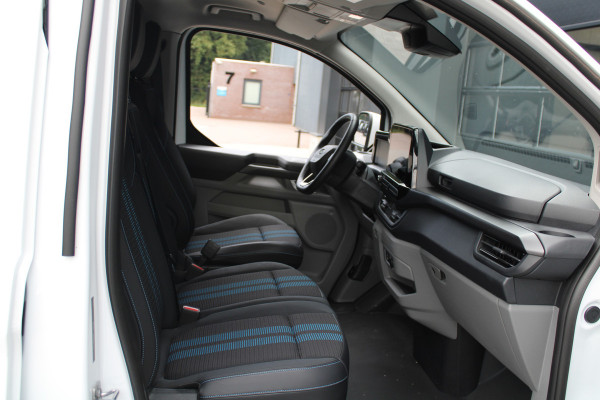 Ford Transit Custom 300 2.0 TDCI L2H1 Sport 170pk - 2x Schuifdeur - Trekhaak - ACC - 19'' LM Velgen - 70L Tank - Navi - Camera - Stoel & Stuurverwar