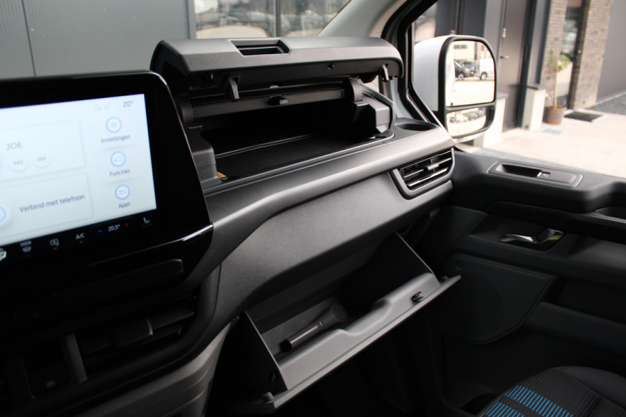 Ford Transit Custom 300 2.0 TDCI L2H1 Sport 170pk - 2x Schuifdeur - Trekhaak - ACC - 19'' LM Velgen - 70L Tank - Navi - Camera - Stoel & Stuurverwar