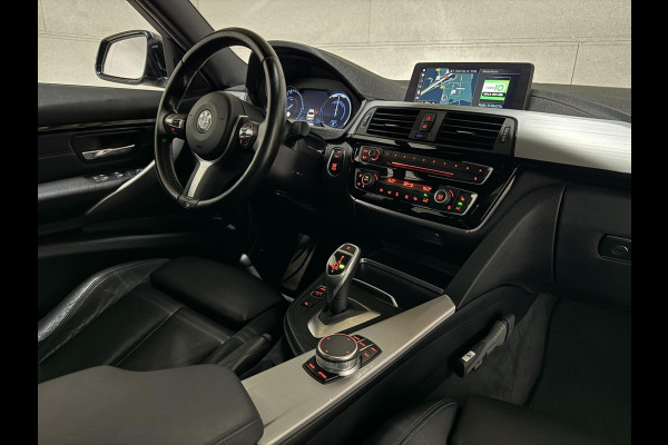 BMW 3-serie 320i M-Sport Pano Leer HUD CarPlay Camera Trekh. NAP