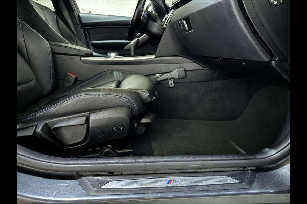 BMW 3-serie 320i M-Sport Pano Leer HUD CarPlay Camera Trekh. NAP