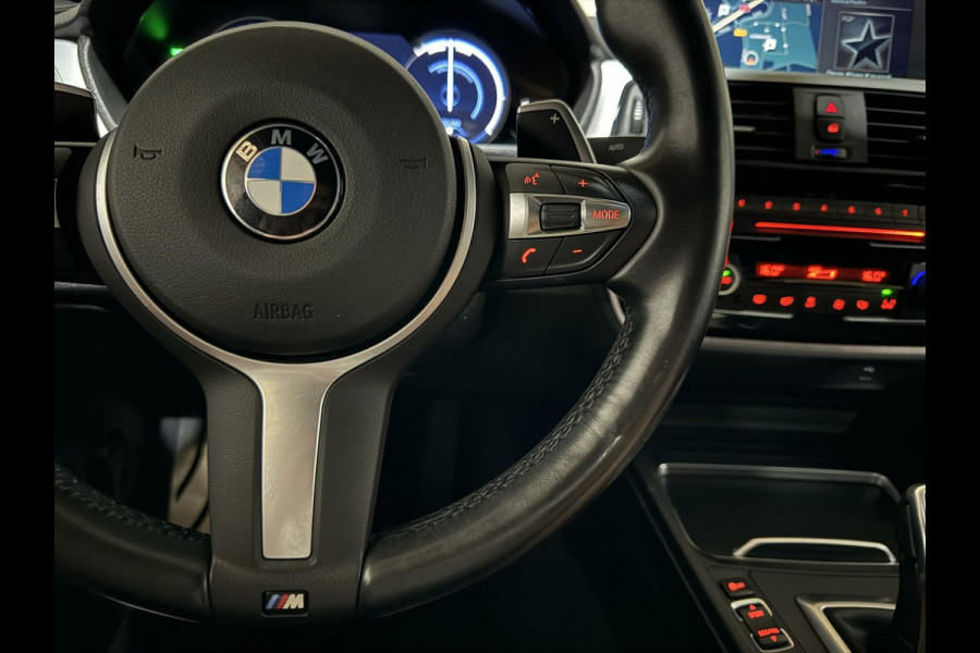 BMW 3-serie 320i M-Sport Pano Leer HUD CarPlay Camera Trekh. NAP