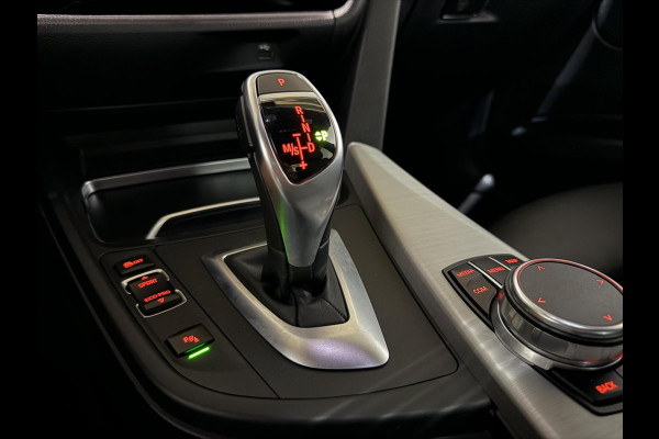 BMW 3-serie 320i M-Sport Pano Leer HUD CarPlay Camera Trekh. NAP