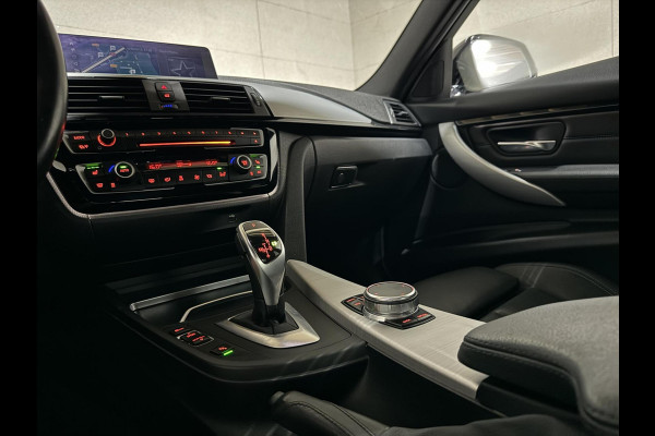 BMW 3-serie 320i M-Sport Pano Leer HUD CarPlay Camera Trekh. NAP