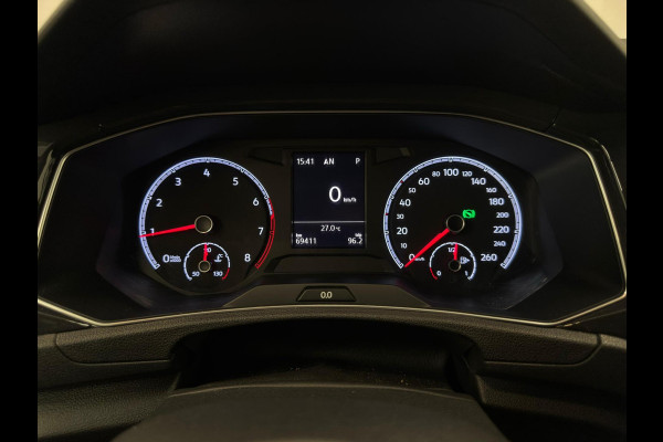 Volkswagen T-Roc 1.5 TSI Sport / Aut / Trekhaak / ACC / Clima