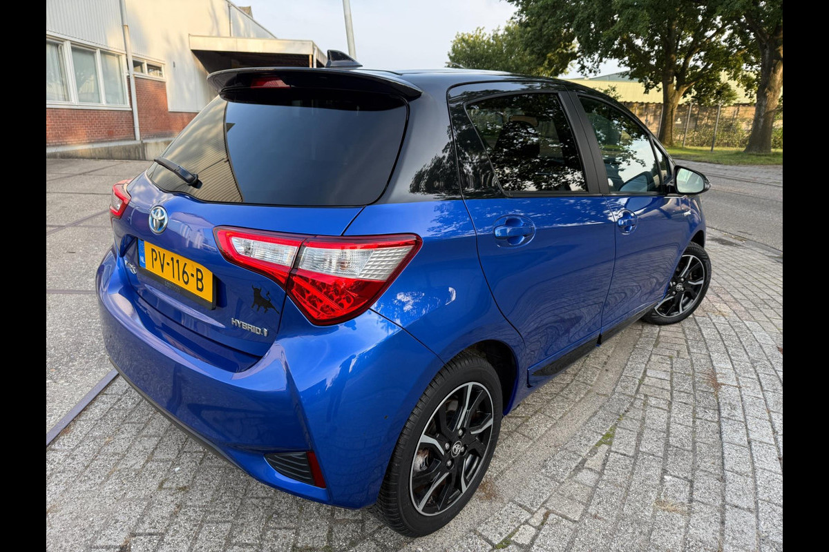 Toyota Yaris 1.5 Hybrid Bi-Tone 136PK NAVI CLIMA NAP LANE-ASSIST KEYLESS