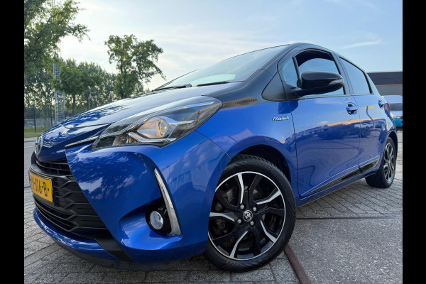 Toyota Yaris 1.5 Hybrid Bi-Tone 136PK NAVI CLIMA NAP LANE-ASSIST KEYLESS