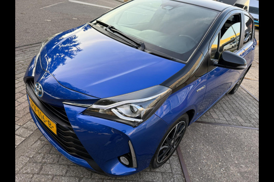 Toyota Yaris 1.5 Hybrid Bi-Tone 136PK NAVI CLIMA NAP LANE-ASSIST KEYLESS
