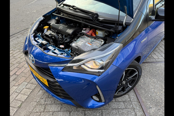 Toyota Yaris 1.5 Hybrid Bi-Tone 136PK NAVI CLIMA NAP LANE-ASSIST KEYLESS