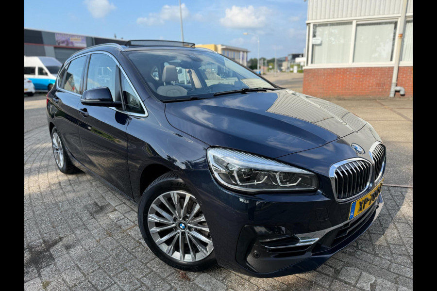 BMW 2 Serie Active Tourer 220i HIGH EXECUTIVE SPORT 192PK PANO NAP LEDER LUXE
