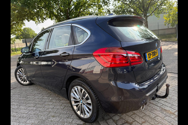 BMW 2 Serie Active Tourer 220i HIGH EXECUTIVE SPORT 192PK PANO NAP LEDER LUXE