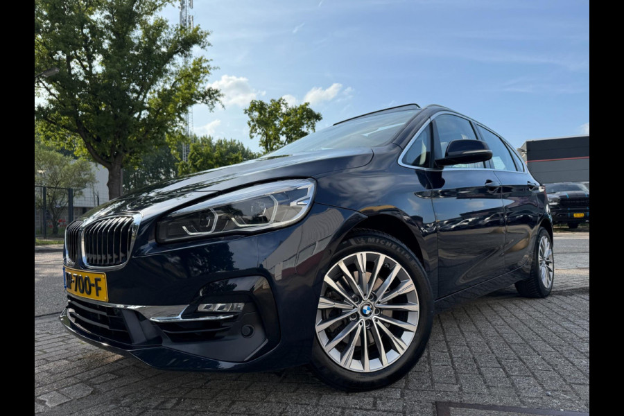 BMW 2 Serie Active Tourer 220i HIGH EXECUTIVE SPORT 192PK PANO NAP LEDER LUXE