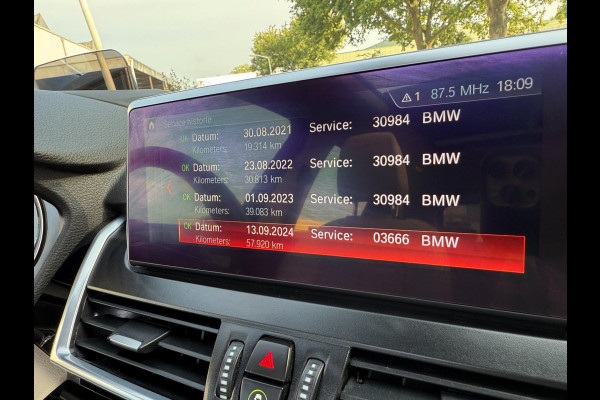 BMW 2 Serie Active Tourer 220i HIGH EXECUTIVE SPORT 192PK PANO NAP LEDER LUXE