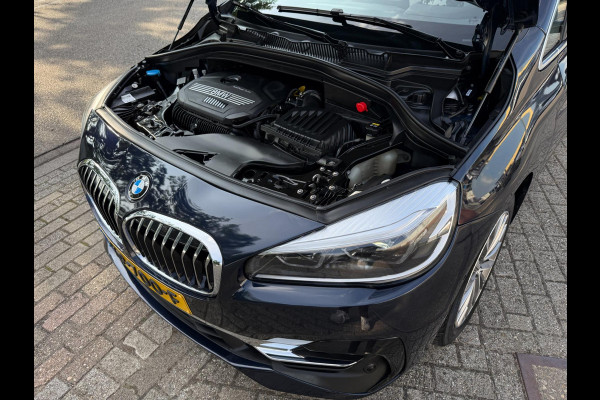 BMW 2 Serie Active Tourer 220i HIGH EXECUTIVE SPORT 192PK PANO NAP LEDER LUXE