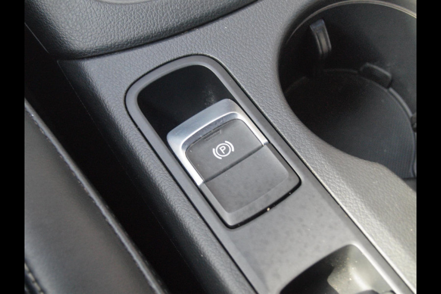 Audi Q3 2.0 TFSI quattro Sport Pro Line S | Automaat | Cruise Control | Parkeersensoren | Stoelverwarming |