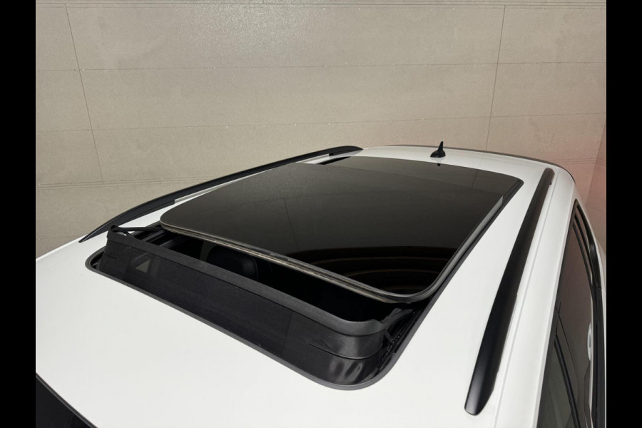 Volkswagen Tiguan 1.5 TSI R-Line Black Edition Pano Virtual Carplay NAP