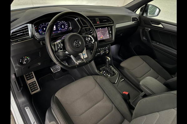Volkswagen Tiguan 1.5 TSI R-Line Black Edition Pano Virtual Carplay NAP