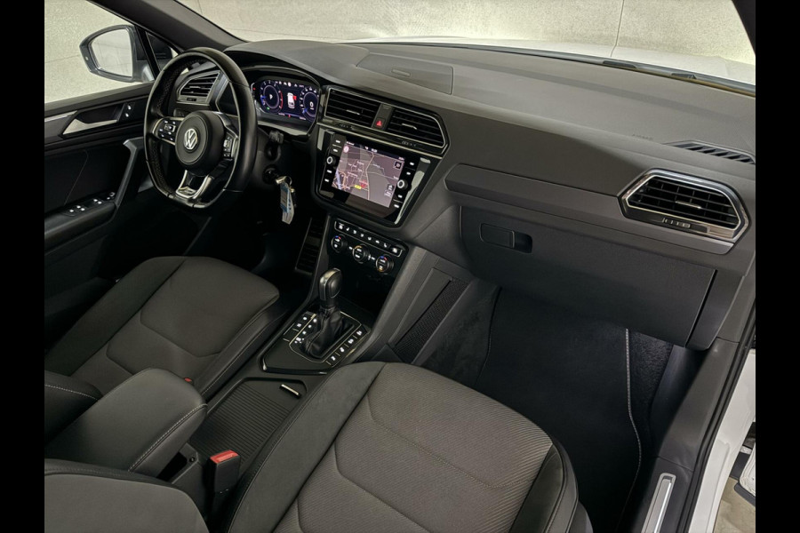 Volkswagen Tiguan 1.5 TSI R-Line Black Edition Pano Virtual Carplay NAP
