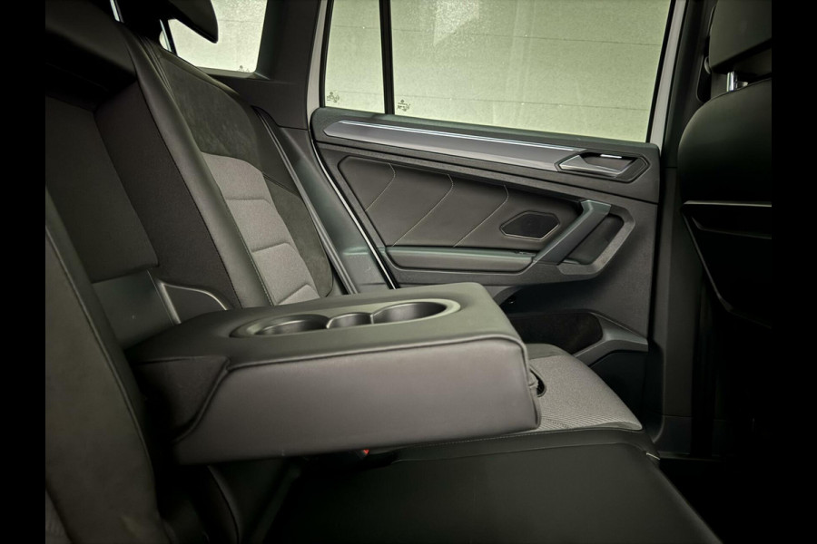 Volkswagen Tiguan 1.5 TSI R-Line Black Edition Pano Virtual Carplay NAP