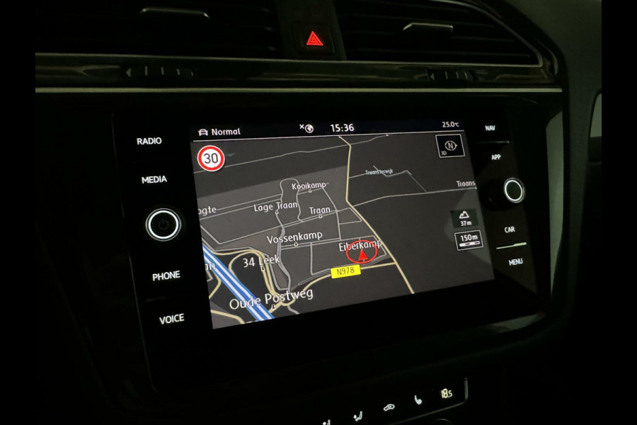 Volkswagen Tiguan 1.5 TSI R-Line Black Edition Pano Virtual Carplay NAP
