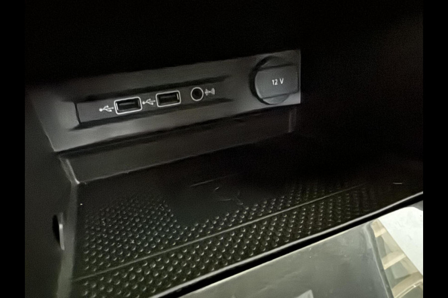 Volkswagen Tiguan 1.5 TSI R-Line Black Edition Pano Virtual Carplay NAP