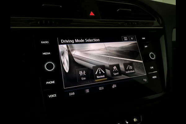 Volkswagen Tiguan 1.5 TSI R-Line Black Edition Pano Virtual Carplay NAP