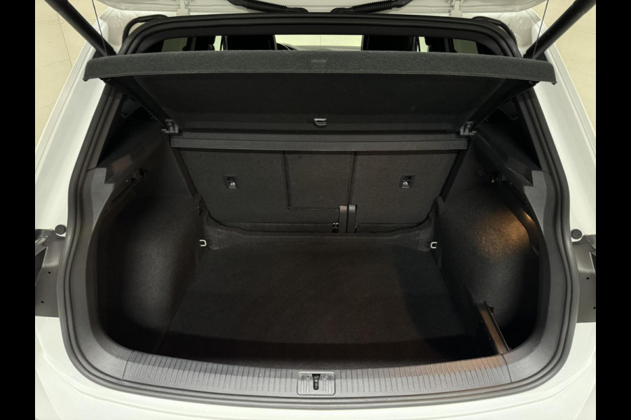 Volkswagen Tiguan 1.5 TSI R-Line Black Edition Pano Virtual Carplay NAP
