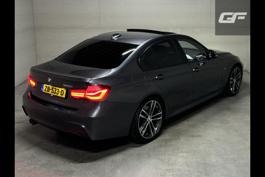 BMW 3-serie 320i M-Sport Pano Leer HUD CarPlay Camera Trekh. NAP