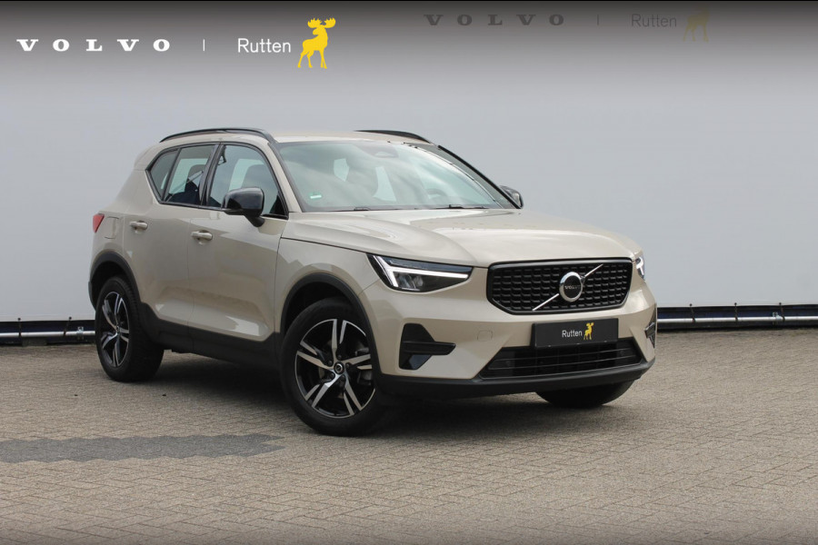 Volvo XC40 B4 211PK Automaat Plus Dark Google infotainment / Adaptieve Cruise Control / Trekhaak / Parkeersensoren met parkeercamera achter / Verwarmbare voorruit / Blis /