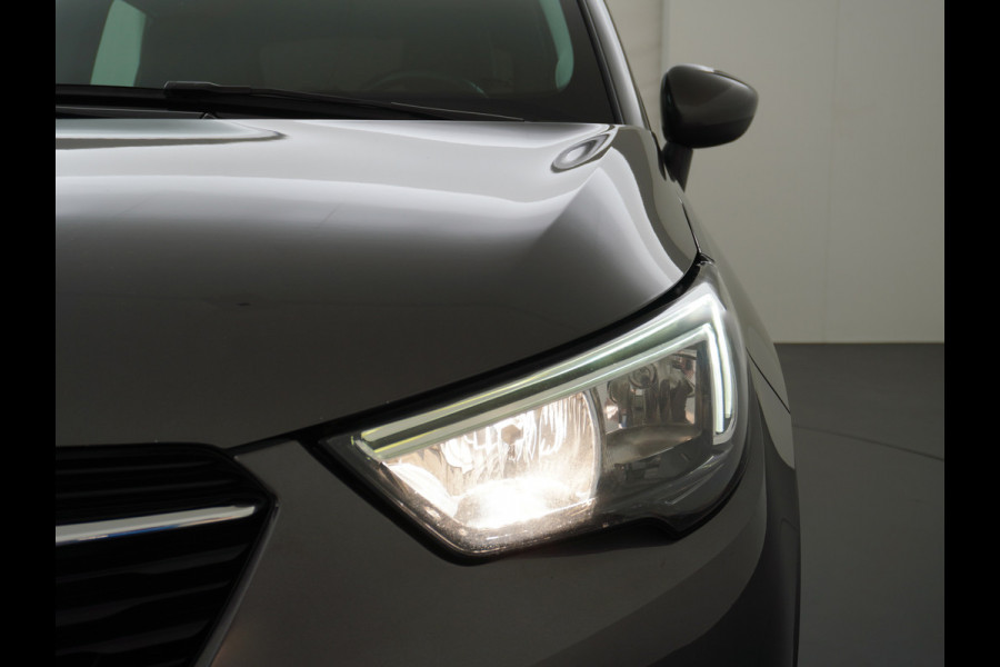 Opel Crossland X T111PK Innovation Navi Apple Carplay Android Auto Ecc Cruise Control PDC Led Intellilink DAB+ ESP Licht-Regensensor Lmv 16" Opel Connect Lane Departure Warning 1.2 Turbo Origineel Nederlandse Auto Dealer Onderhouden EURO 6