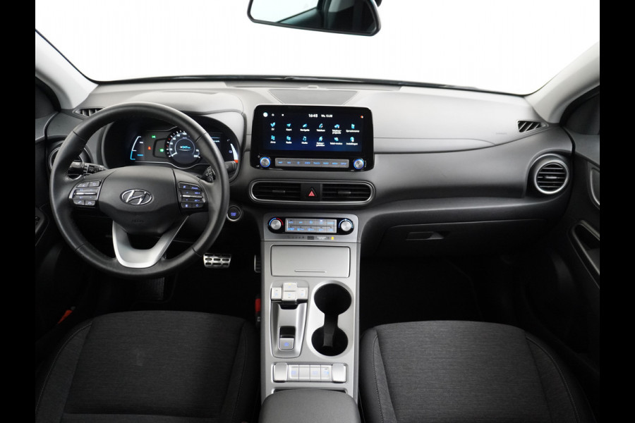 Hyundai Kona EV 64kWh Camera Apple Carplay/Android Auto Navi Adaptive Cruise Camera HUD Trekhaak Pdc-V+A 17"LM Lane Assist Blind Spot Monitor FCA Keyless Led Etms systeem Forward Collision-Avoidance Assist Highway assist sys Origineel NLse auto,  garantie op accu 06-07-2028/160.000km