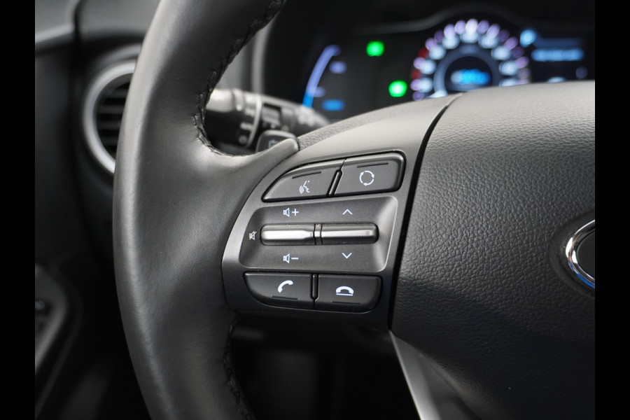 Hyundai Kona EV 64kWh Camera Apple Carplay/Android Auto Navi Adaptive Cruise Camera HUD Trekhaak Pdc-V+A 17"LM Lane Assist Blind Spot Monitor FCA Keyless Led Etms systeem Forward Collision-Avoidance Assist Highway assist sys Origineel NLse auto,  garantie op accu 06-07-2028/160.000km