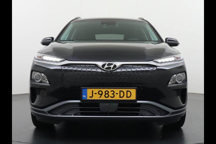 Hyundai Kona EV 64kWh Camera Apple Carplay/Android Auto Navi Adaptive Cruise Camera HUD Trekhaak Pdc-V+A 17"LM Lane Assist Blind Spot Monitor FCA Keyless Led Etms systeem Forward Collision-Avoidance Assist Highway assist sys Origineel NLse auto,  garantie op accu 06-07-2028/160.000km