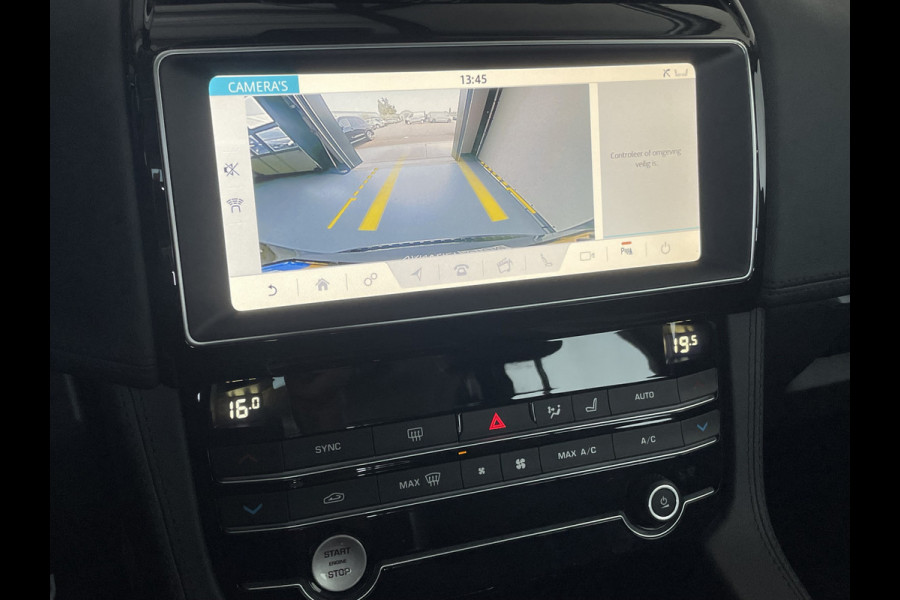 Jaguar F-Pace 2.0t AWD Prem Edition Panorama DAK / Leder Camera