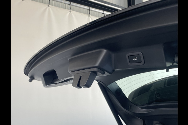 Jaguar F-Pace 2.0t AWD Prem Edition Panorama DAK / Leder Camera