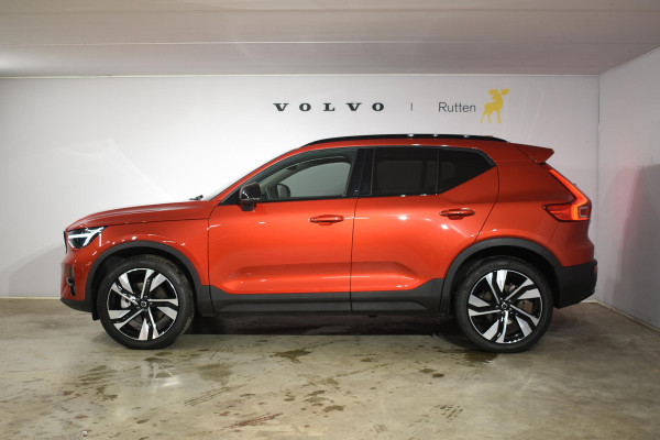 Volvo XC40 B4 211PK Automaat Ultimate Dark / Adaptieve Cruisecontrol / Elektr. schuifdak / Leer / Stoelverwarming / Stuurverwarming / Elektrische Stoelen / Elektr. achterklep / Harman Kardon / 360 graden camera /20" velgen