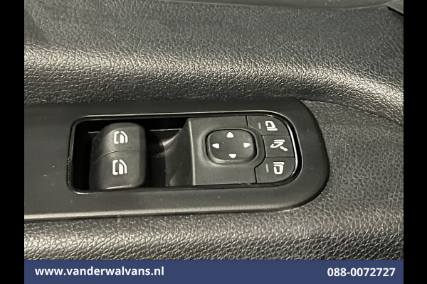 Mercedes-Benz Sprinter 315 CDI 150pk L3H2 Euro6 Airco | 360 graden Camera | Navigatie | Apple Carplay | Android Auto | Cruisecontrol Stoelverwarming, Chauffeursstoel, Parkeersensoren, Bijrijdersbank