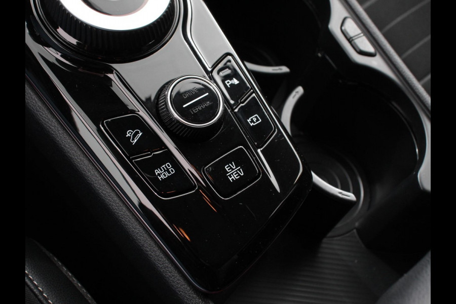 Kia Sportage 1.6 T-GDi Plug-in Hybrid AWD DynamicPlusLine Climate control Adaptieve cruise control Achteruitrij camera Parkeersensoren Keyless LED Verwarmde voorstoelen Stuurwiel verwarmd Apple Carplay/ Android Auto