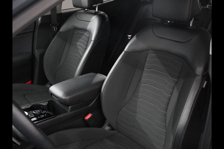 Kia Sportage 1.6 T-GDi Plug-in Hybrid AWD DynamicPlusLine Climate control Adaptieve cruise control Achteruitrij camera Parkeersensoren Keyless LED Verwarmde voorstoelen Stuurwiel verwarmd Apple Carplay/ Android Auto