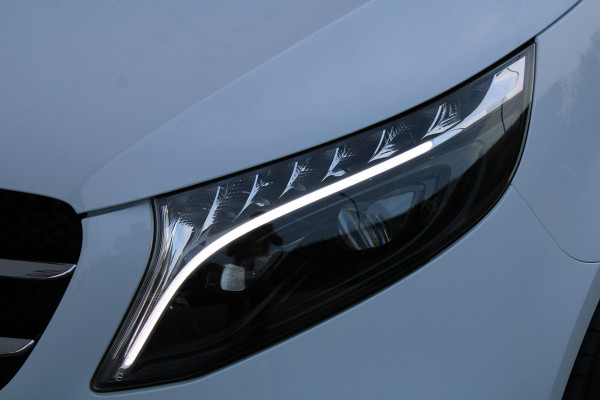 Mercedes-Benz V-Klasse 300d / XXL / DC / 4-Matic / 2x Elec Schuifdeur / 360 Camera / Burmester / Vol Opties / NIEUWSTAAT