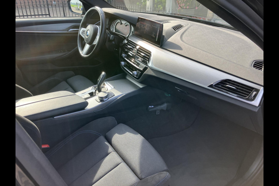 BMW 5 Serie 520i | M-Sport | Trekhaak | All-in prijs