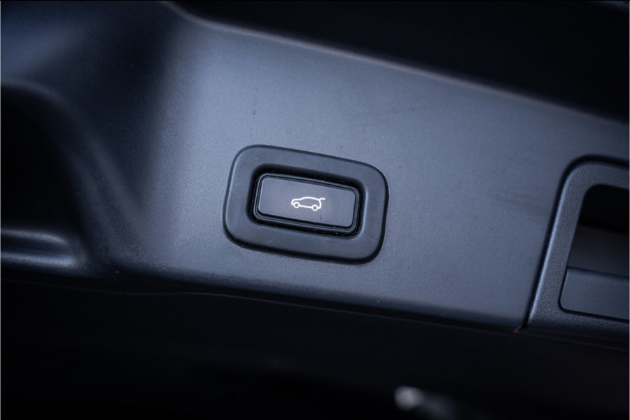 Land Rover Range Rover Evoque 2.0 P200 AWD R-Dynamic S - Panorama | Meridian | Keyless | Camera