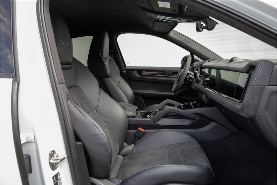 Porsche Cayenne Coupé 4.0 Turbo E-Hybrid GT Ceramic, Burmester, Carbon, 740pk Nwpr 238.000,-