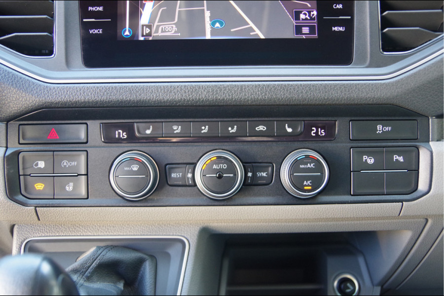 Volkswagen Crafter 35 2.0 TDI L3H2 EXCLUSIVE 177PK AUT. LED, LEDER, TREKHAAK, ADAPT. CRUISE, STOELVERWARMING, CAMERA, NAVI, NL AUTO, NAP