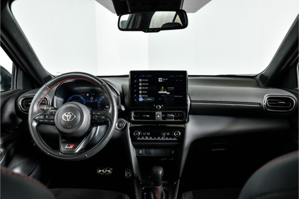 Toyota Yaris Cross 1.5 Hybrid 130 GR Sport (Nieuw model) | Dig.Cockpit | Adapt.Cruise | Stoel+Stuurverw. | Camera | PDC + NAV + App.Connect (Draadloos) | ECC | LM 18" | 2210